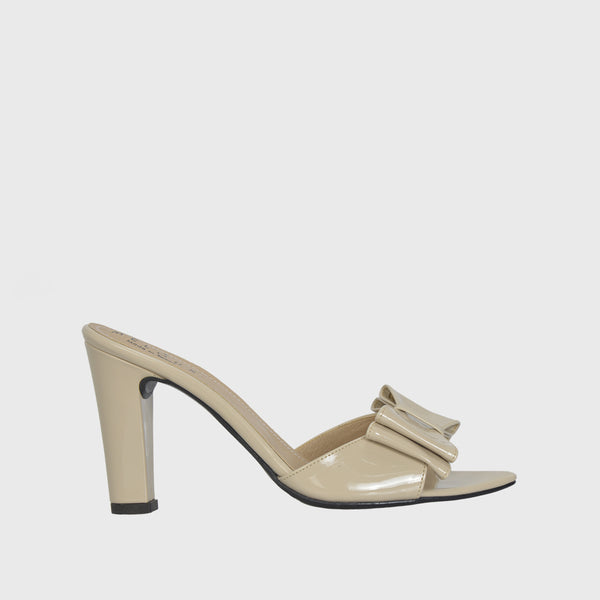 Beige Slipper Shiny With Bow